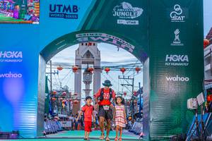 BIB: 3146
                            <button type="button" onclick="openModal(21794620)" class="btn btn-primary btn-sm float-right btn-popup" data-toggle="modal" data-target=".modal-high-quality">
                        <i class="fas fa-shopping-cart"></i> Add to Cart
                    </button>
                                            <button type="button" onclick="isThisMe(21794620, true)" class="btn btn-success btn-sm float-right btn-popup btn-isme hidden" data-toggle="tooltip" data-placement="bottom" title="นี่คือรูปของคุณใช่ไหม คลิกที่นี่เพื่อเอาเข้าอัลบั้ม">
                        <i class="fas fa-plus"></i> Add to album
                    </button>
                    <button type="button" onclick="isThisMe(21794620, false)" class="btn btn-warning btn-sm float-right btn-popup btn-isnotme hidden">
                        <i class="fas fa-ban"></i> Remove from album
                    </button>